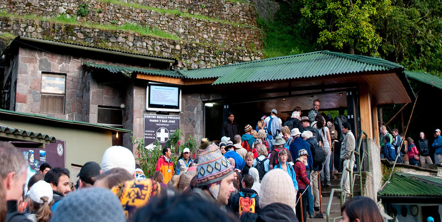 cola para machu picchu